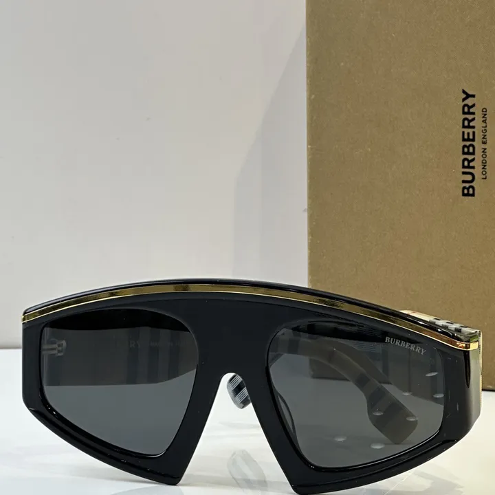 スーパーコピー バーバリー ス サングラス