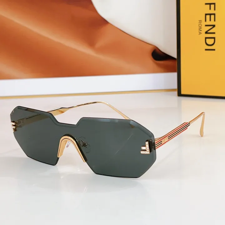 スーパーコピー フェンディ サングラス