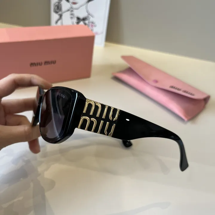 スーパーコピー ミュウミュウ サングラス