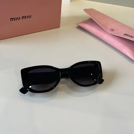 スーパーコピー ミュウミュウ サングラス