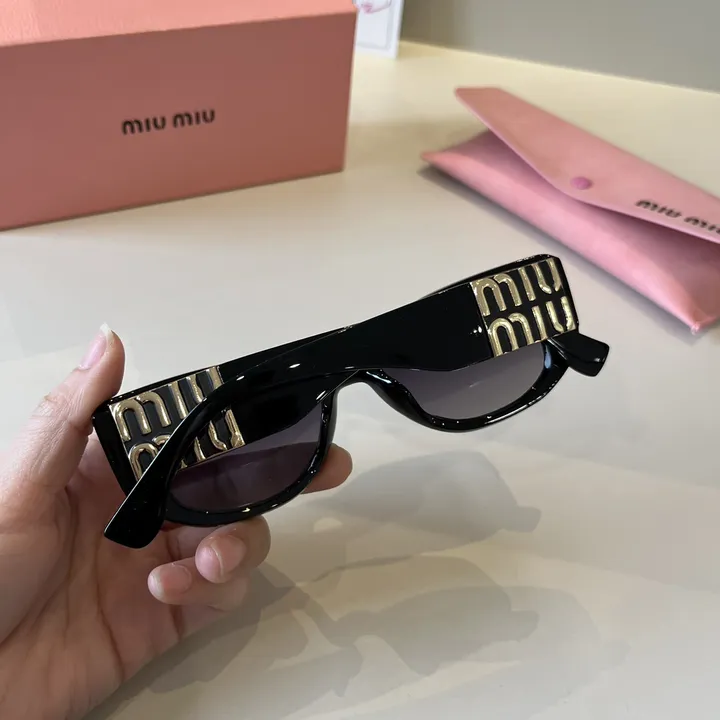 スーパーコピー ミュウミュウ サングラス