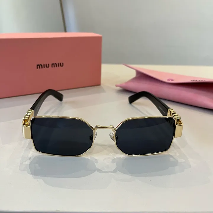 スーパーコピー ミュウミュウ サングラス