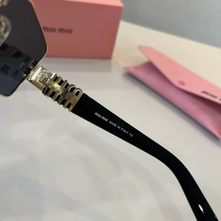 スーパーコピー ミュウミュウ サングラス