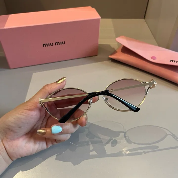 スーパーコピー ミュウミュウ サングラス