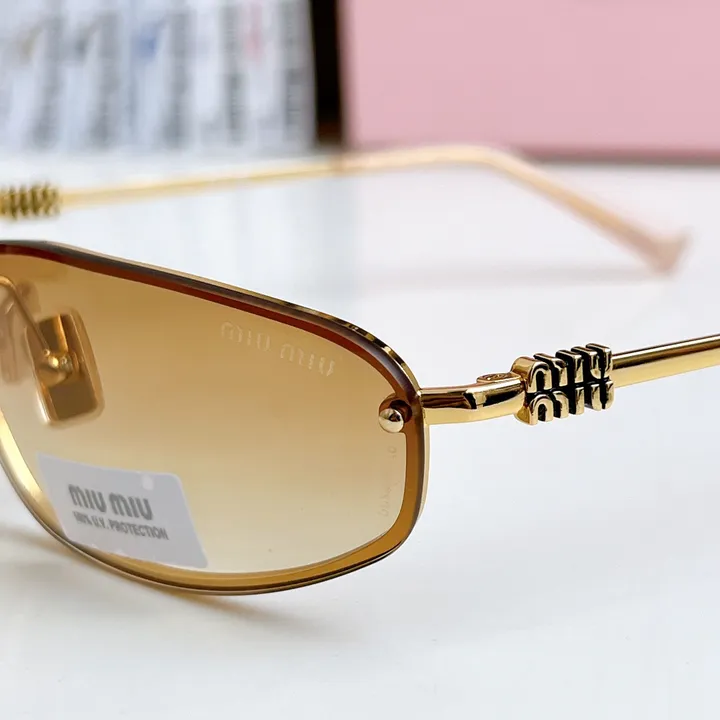 スーパーコピー ミュウミュウ サングラス