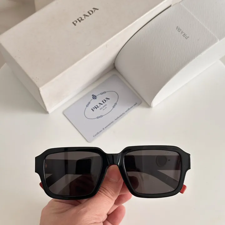 スーパーコピー プラダ サングラス