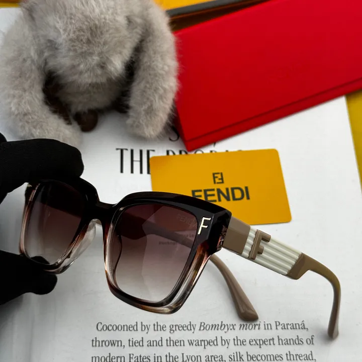 スーパーコピー フェンディ サングラス