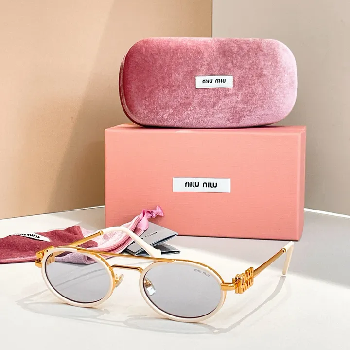 スーパーコピー ミュウミュウ サングラス
