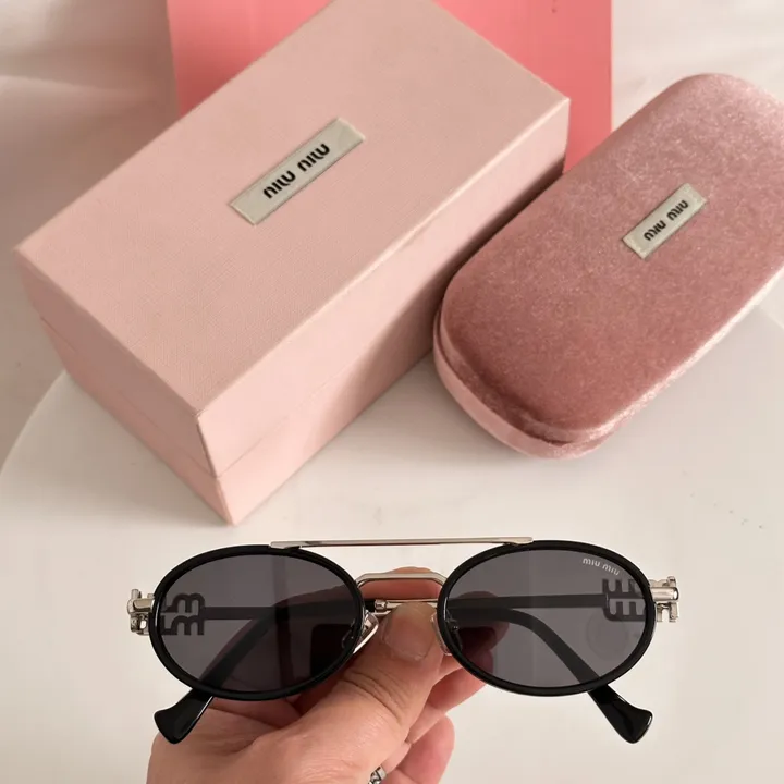 スーパーコピー ミュウミュウ サングラス