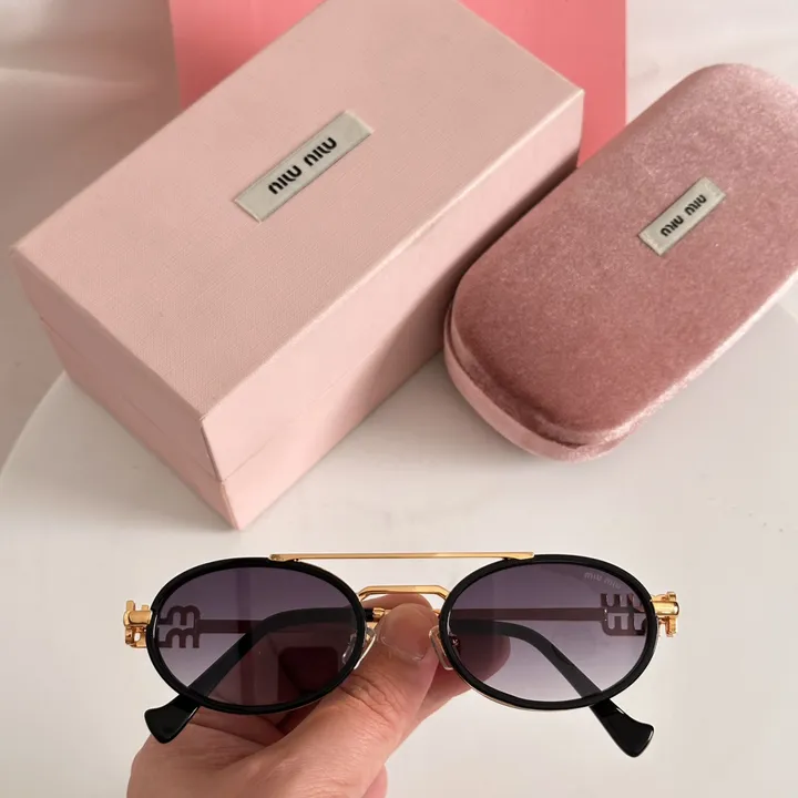 スーパーコピー ミュウミュウ サングラス