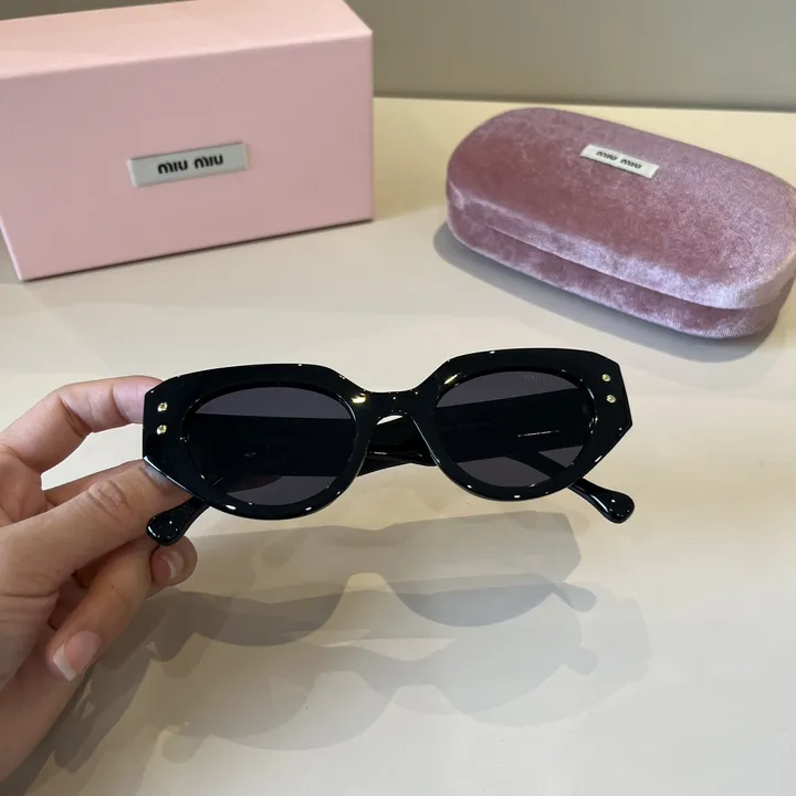 スーパーコピー ミュウミュウ サングラス
