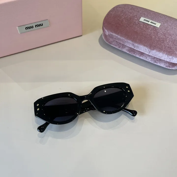 スーパーコピー ミュウミュウ サングラス