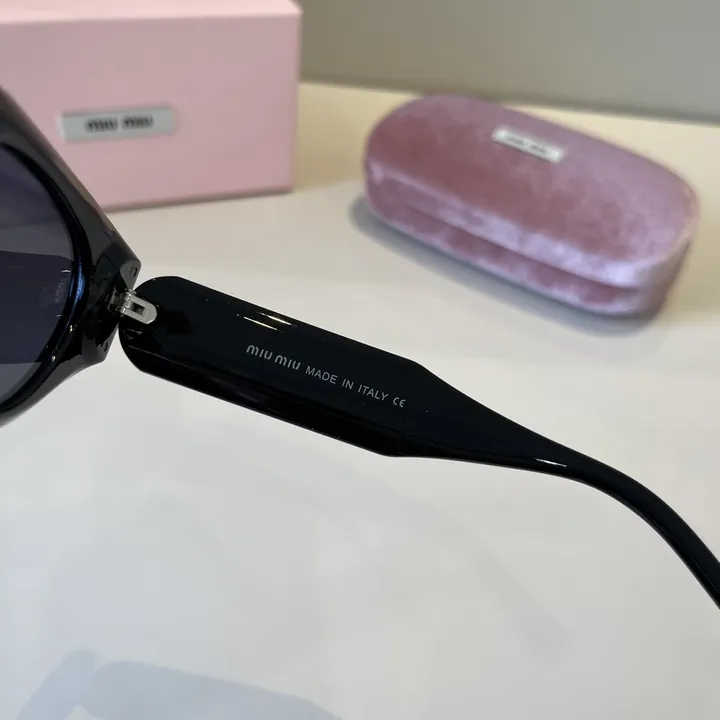 スーパーコピー ミュウミュウ サングラス