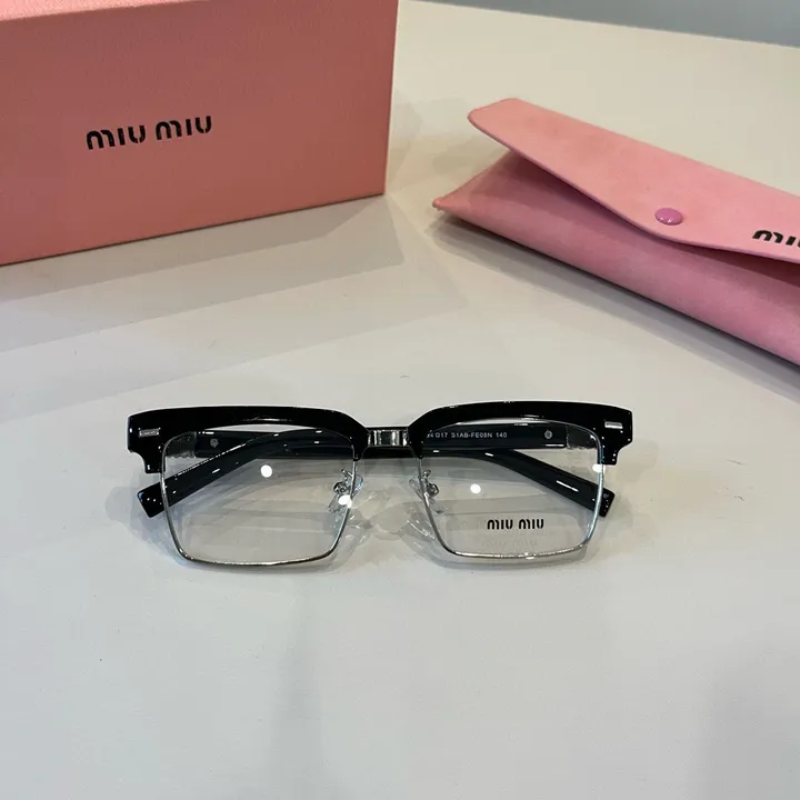 スーパーコピー ミュウミュウ サングラス