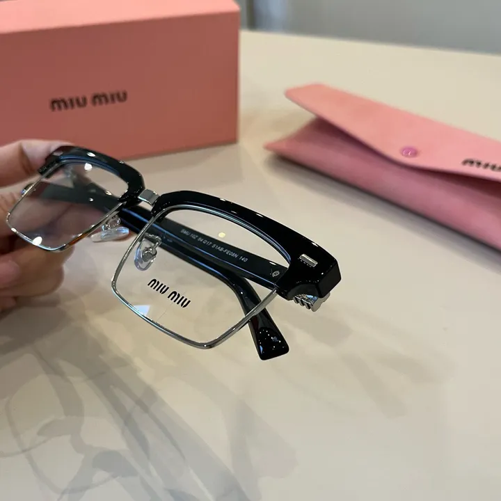 スーパーコピー ミュウミュウ サングラス