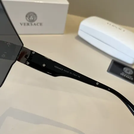 スーパーコピー ヴェルサーチ サングラス