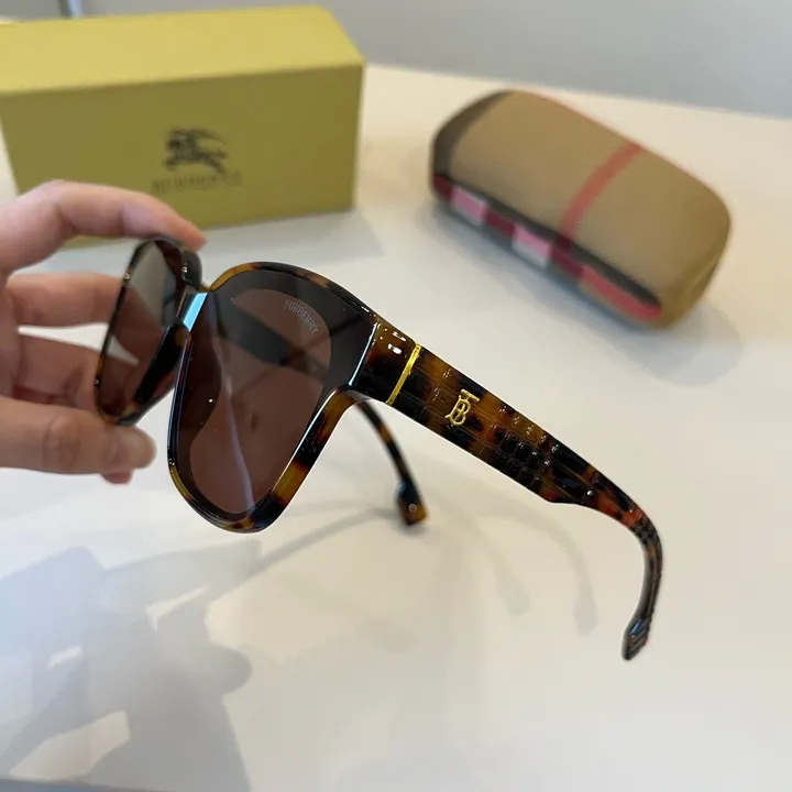 スーパーコピー バーバリー ス サングラス