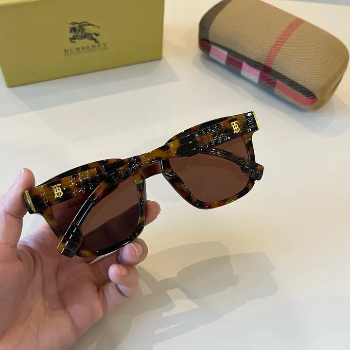 スーパーコピー バーバリー ス サングラス