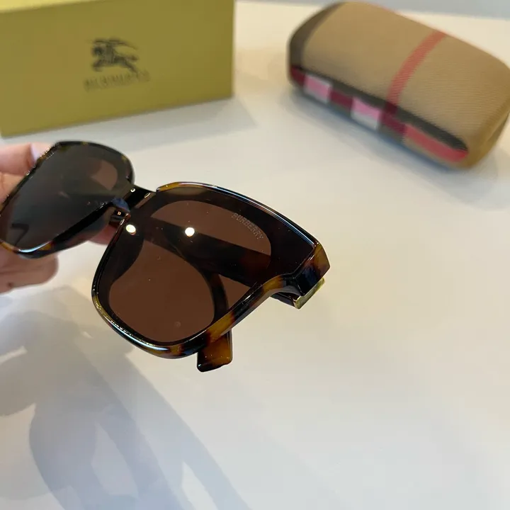 スーパーコピー バーバリー ス サングラス