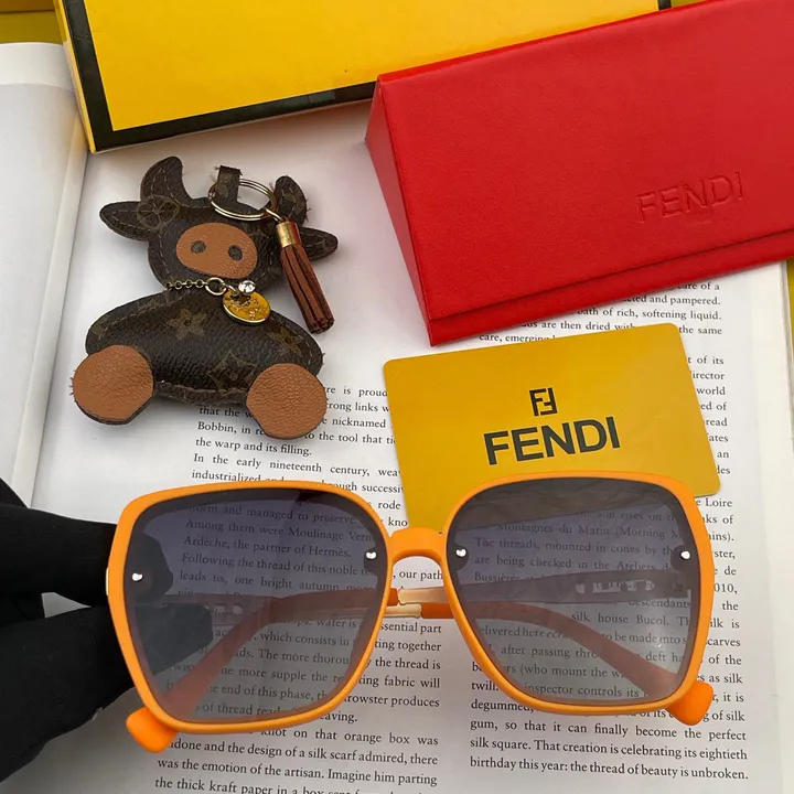 スーパーコピー フェンディ サングラス