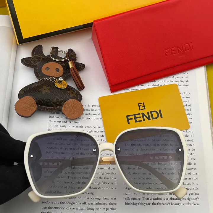 スーパーコピー フェンディ サングラス