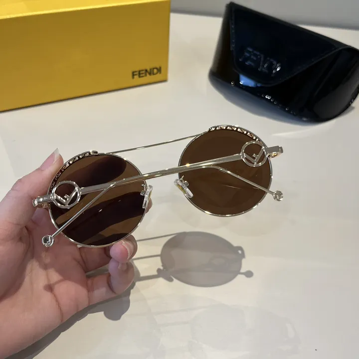 スーパーコピー フェンディ サングラス