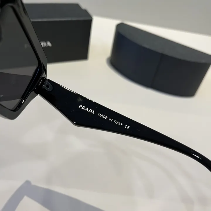 スーパーコピー プラダ サングラス