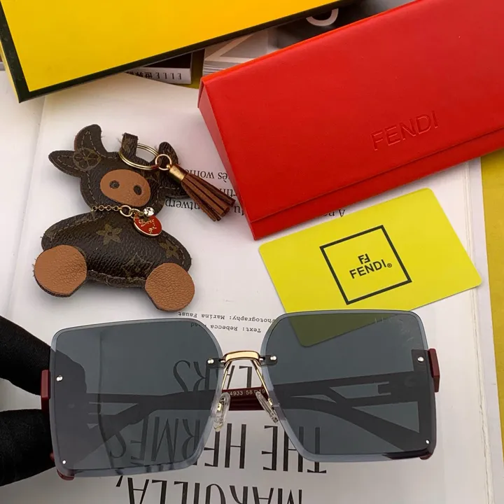 スーパーコピー フェンディ サングラス