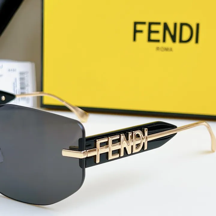 スーパーコピー ヴェルサーチ サングラス