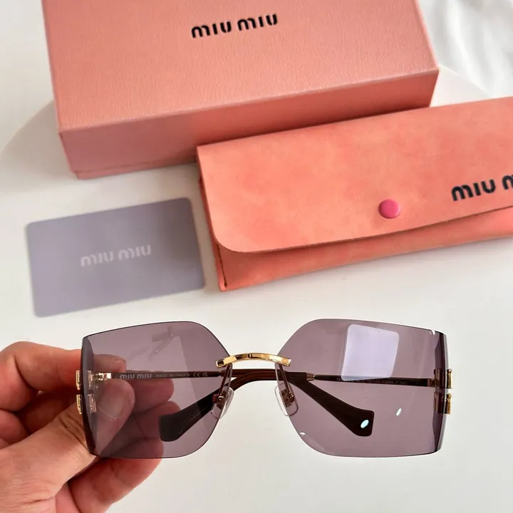 スーパーコピー ミュウミュウ サングラス