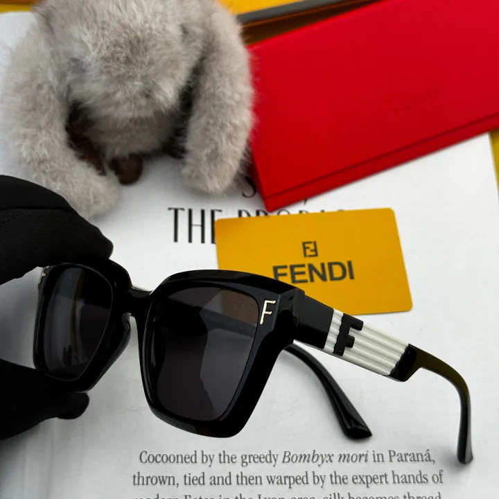 スーパーコピー フェンディ サングラス