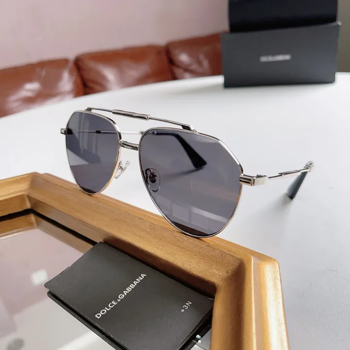 スーパーコピー ミュウミュウ サングラス