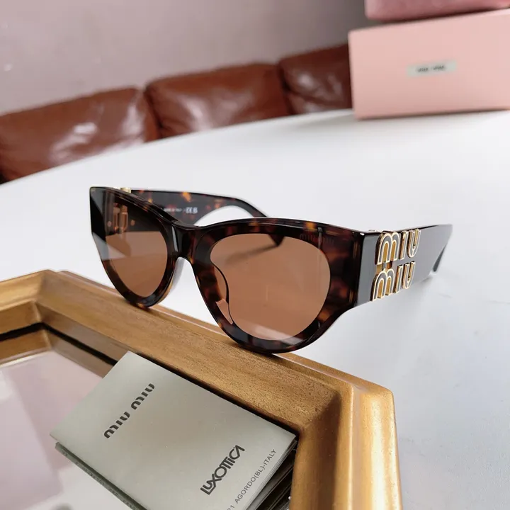 スーパーコピー ミュウミュウ サングラス