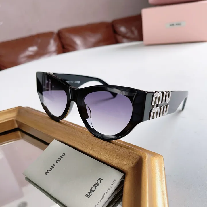 スーパーコピー ミュウミュウ サングラス