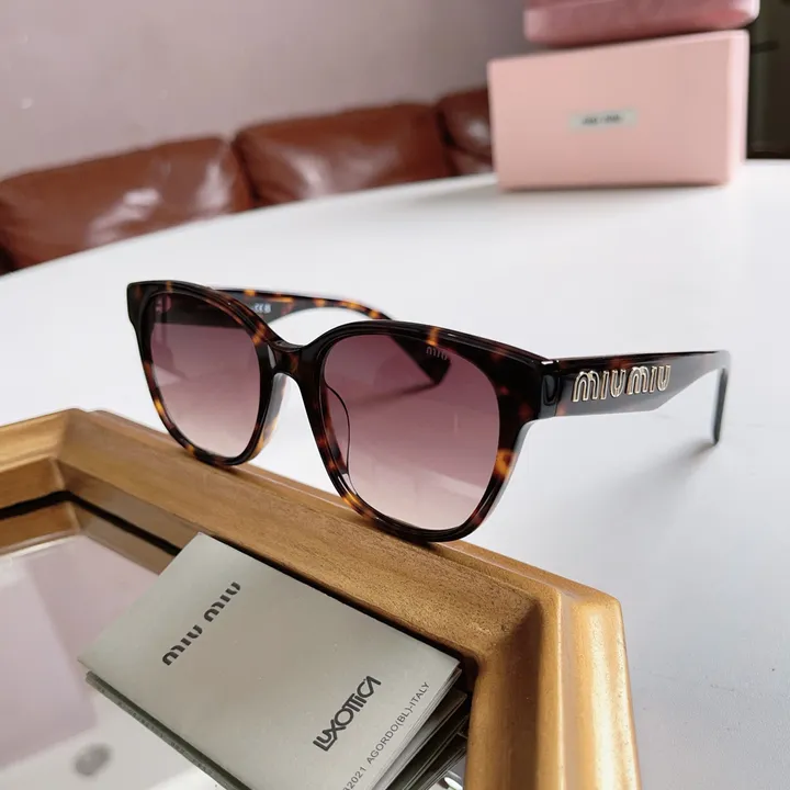 スーパーコピー ミュウミュウ サングラス