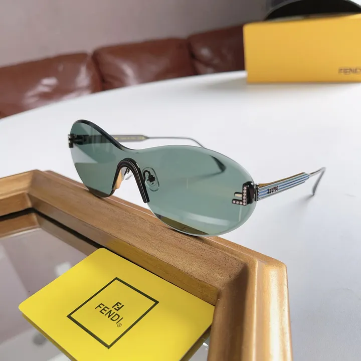 スーパーコピー ヴェルサーチ サングラス