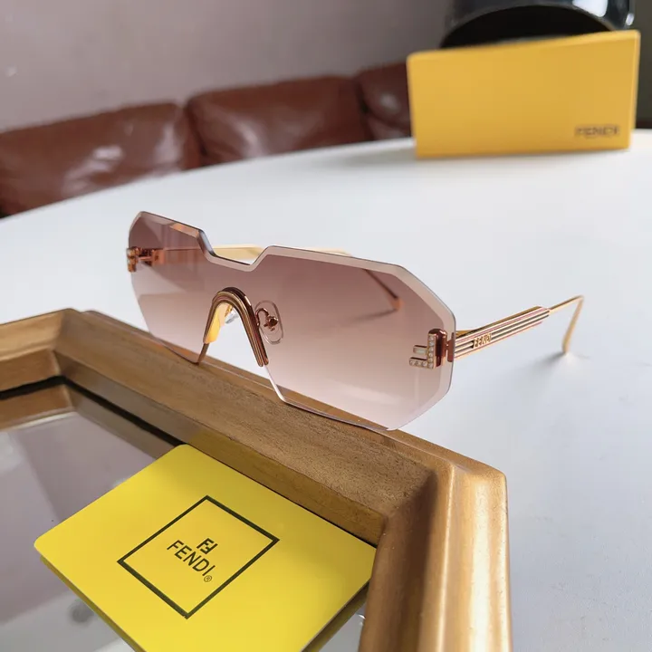 スーパーコピー ヴェルサーチ サングラス