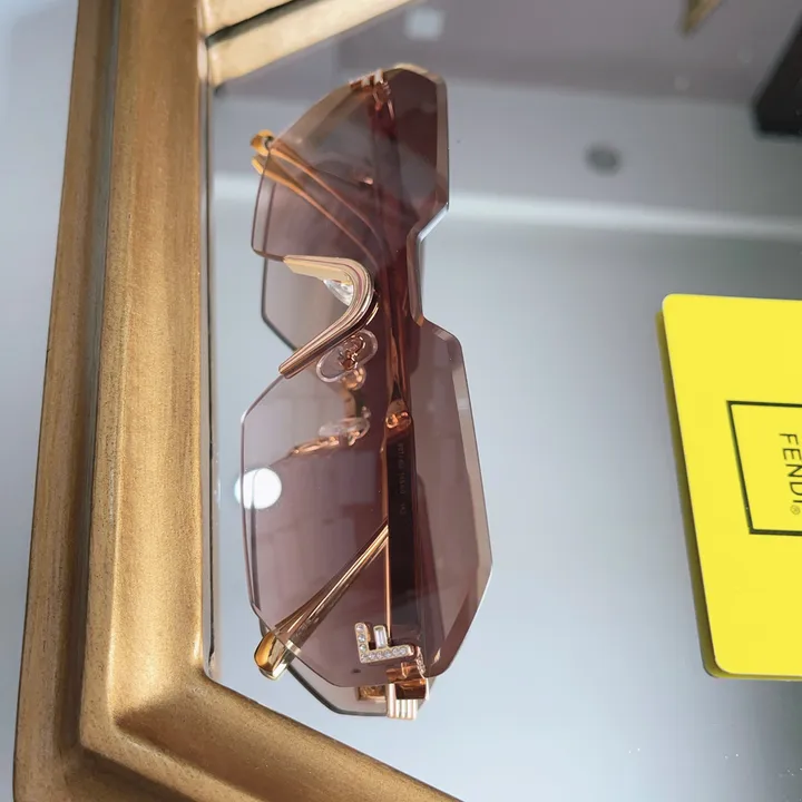 スーパーコピー ヴェルサーチ サングラス