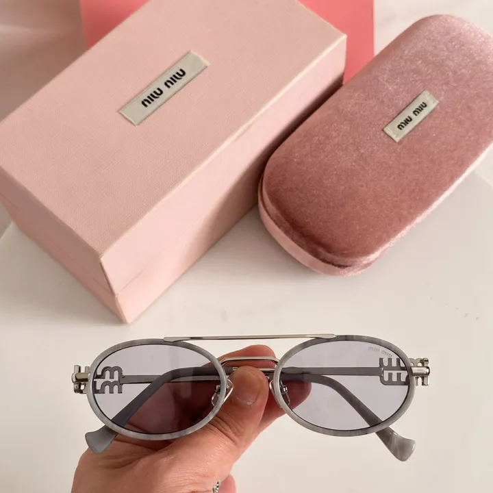 スーパーコピー ミュウミュウ サングラス