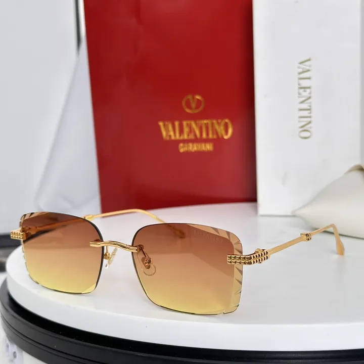 スーパーコピー ヴァレンティノ サングラス