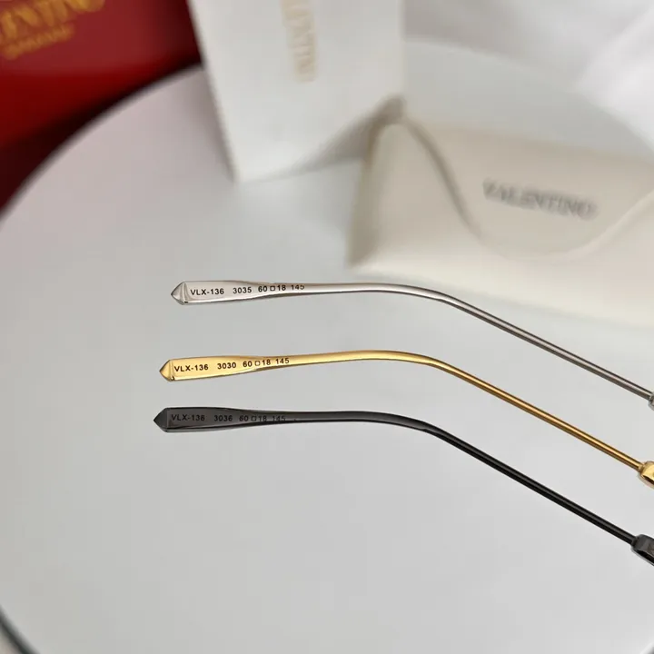 スーパーコピー ヴァレンティノ サングラス