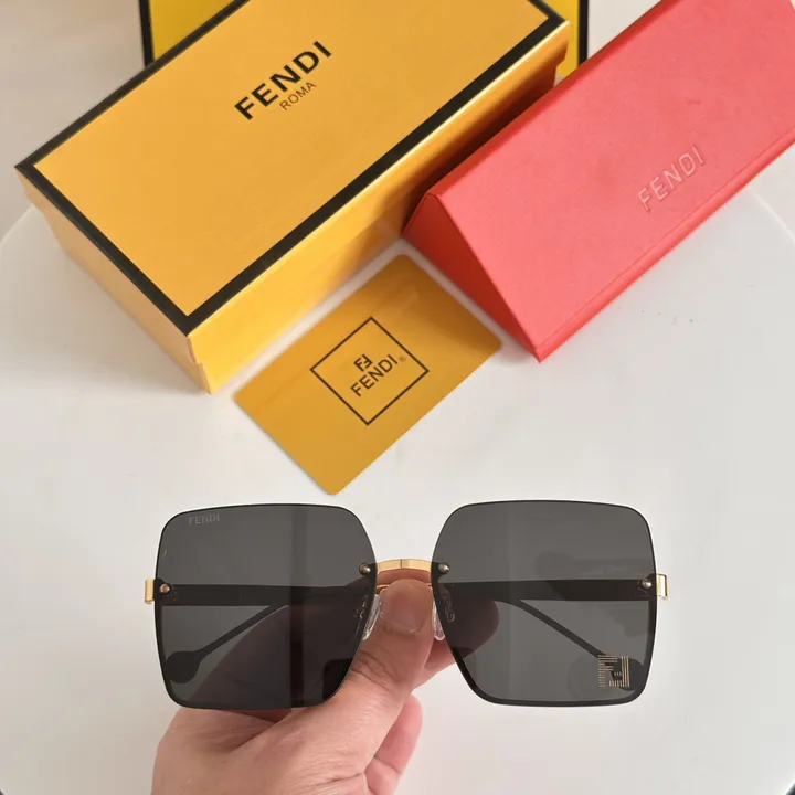 スーパーコピー ヴェルサーチ サングラス