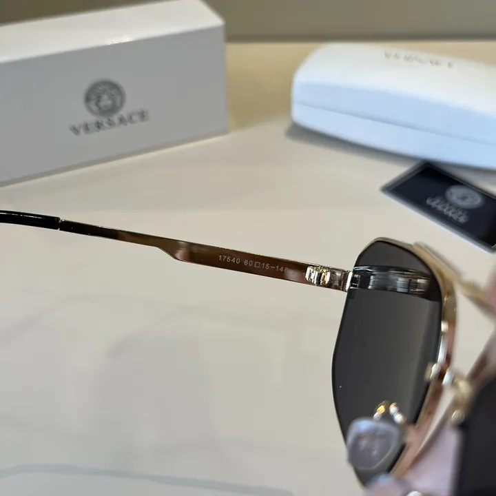 スーパーコピー ヴェルサーチ サングラス