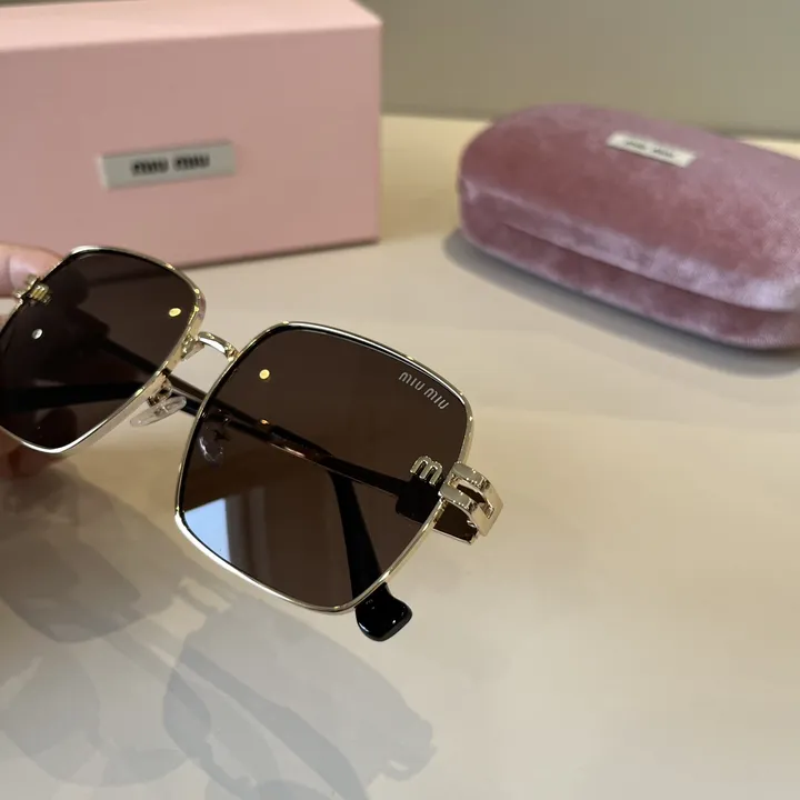 スーパーコピー ミュウミュウ サングラス