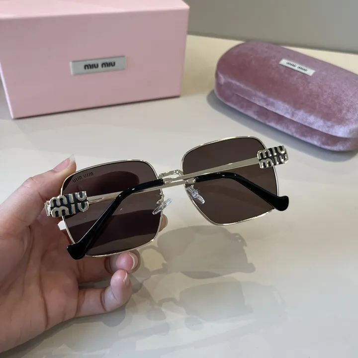 スーパーコピー ミュウミュウ サングラス