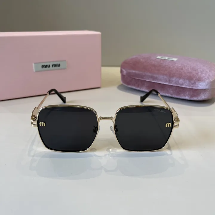スーパーコピー ミュウミュウ サングラス