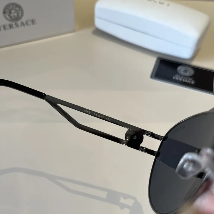 スーパーコピー ヴェルサーチ サングラス