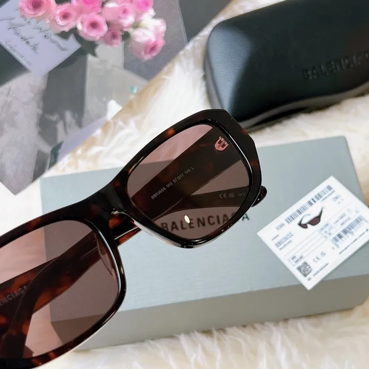 スーパーコピー バレンシアガ サングラス