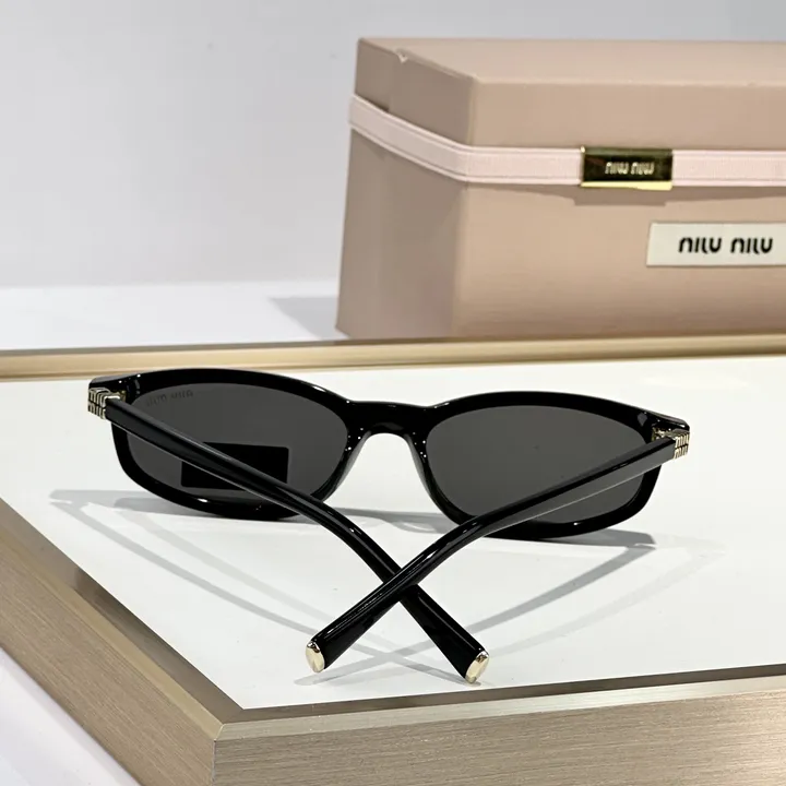 スーパーコピー ミュウミュウ サングラス