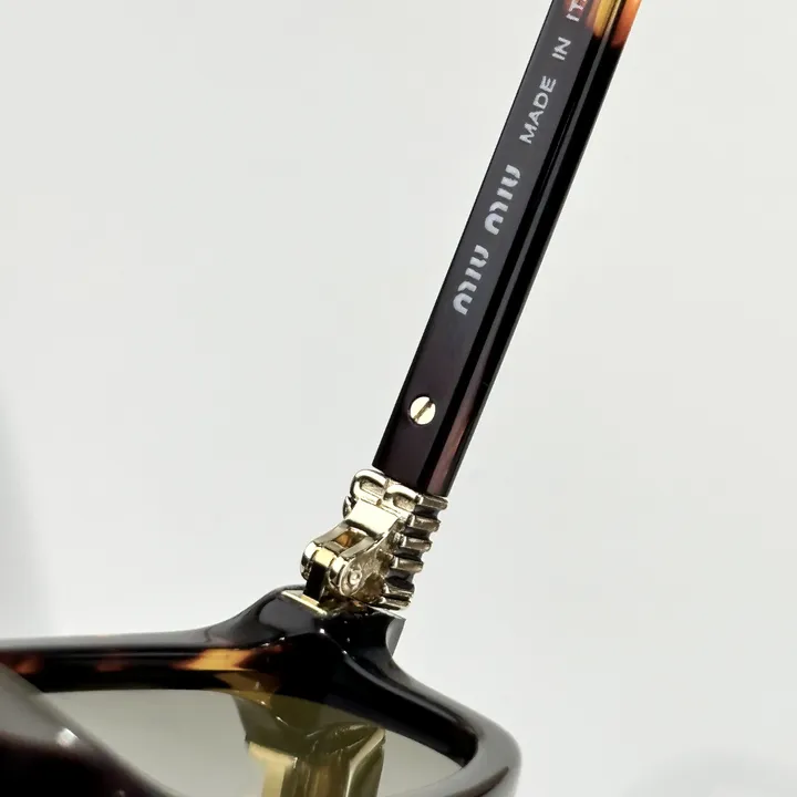 スーパーコピー ミュウミュウ サングラス